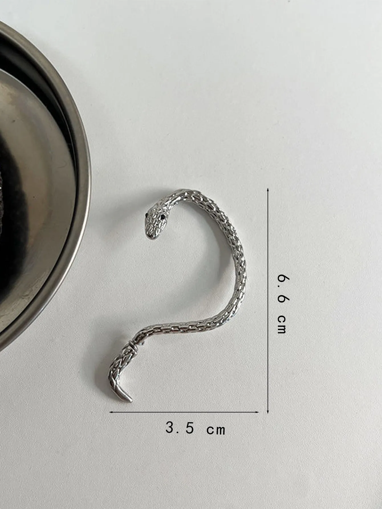1pc Fashion Zinc Alloy Snake Design Ear Wrap For Women For Gift