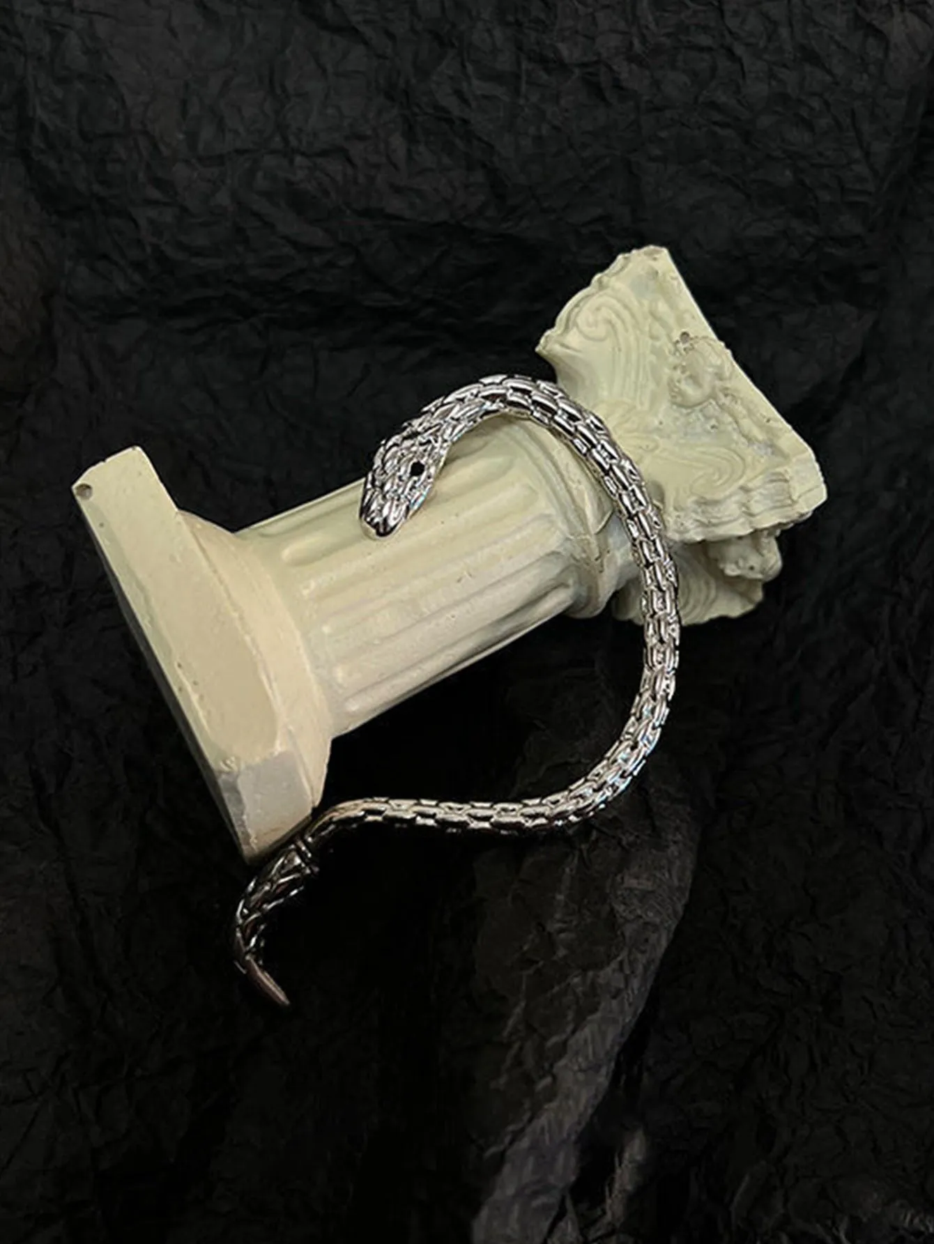 1pc Fashion Zinc Alloy Snake Design Ear Wrap For Women For Gift