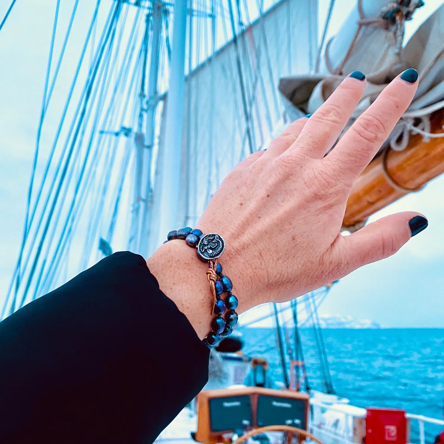 Mermaid Soul - Pearl and Leather Wrap Bracelet with Mermaid Button