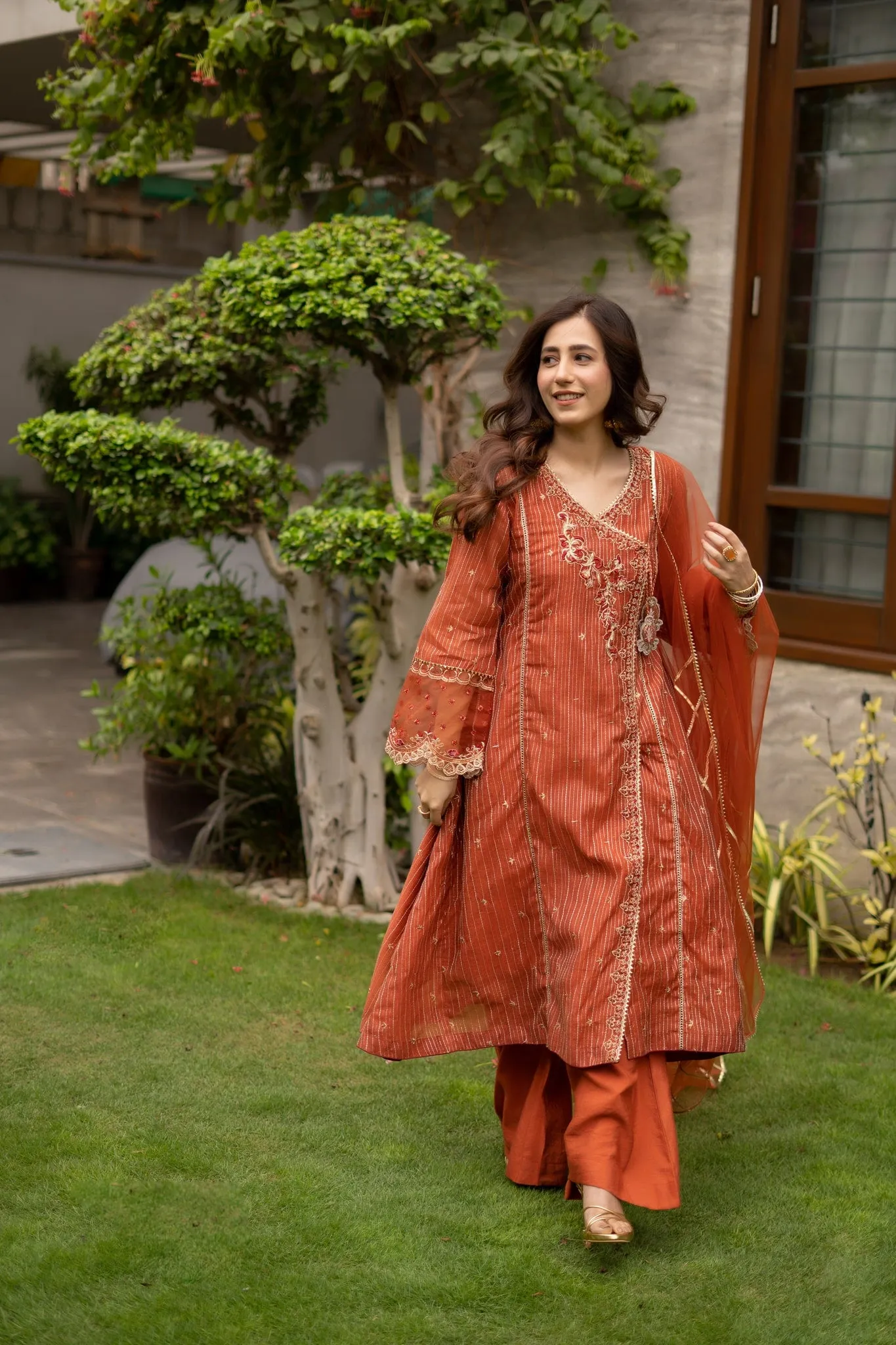 RAANI (Frock & Dupatta)