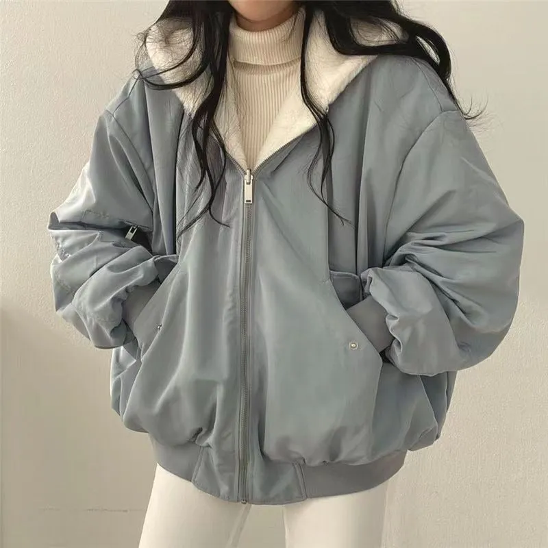 Women wearing lamb wool cotton coat